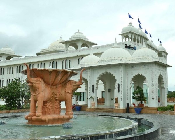 RADISSION BLU (1)